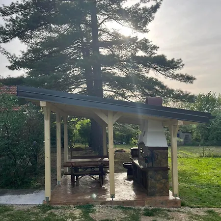 Vikend-kuca Vevericji Kraj * Vranić