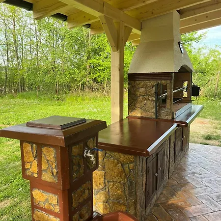 Vikend-kuca Vevericji Kraj * Vranić