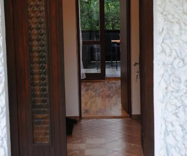 Дом отдыха Vikend-kuca Vevericji Kraj Вранич