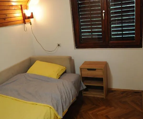 Vikend-kuca Vevericji Kraj * Вранич